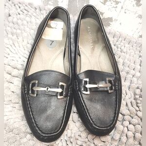 AEROSOLES Black Leather Loafers Size 7 Womens Slip On  Day Drive Shoes Work Chic